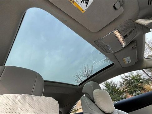 Used 2018 Mercedes-Benz S 560 4MATIC Coupe image 30