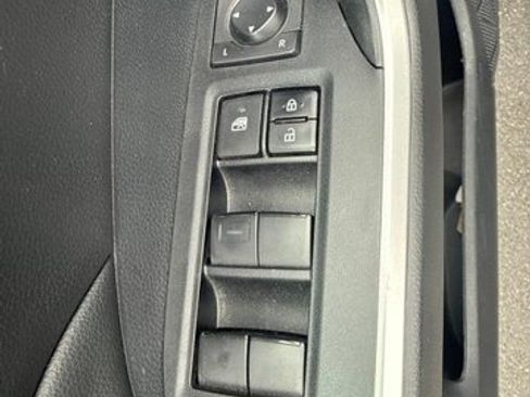 Used 2020 Toyota RAV4 LE w/ All Weather Liner Package AWD/4WD image 10