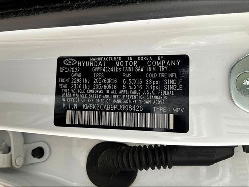 Used 2023 Hyundai Kona SE w/ Cargo Package AWD/4WD image 18