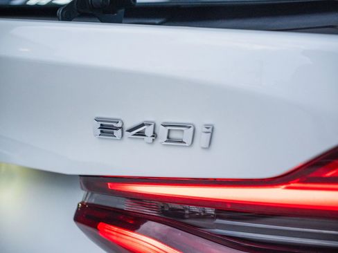 Used 2018 BMW 640i Gran Turismo xDrive w/ M Sport Package image 28