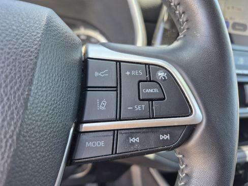 Certified 2025 Toyota Highlander XLE AWD/4WD image 28