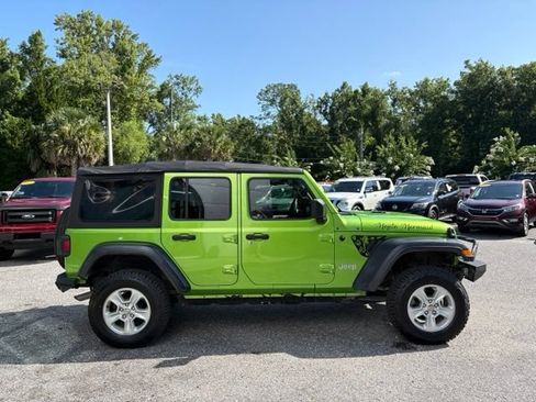 Used 2018 Jeep Wrangler Unlimited Sport AWD/4WD image 6