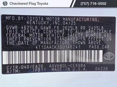 Used 2025 Toyota Camry SE FWD image 19