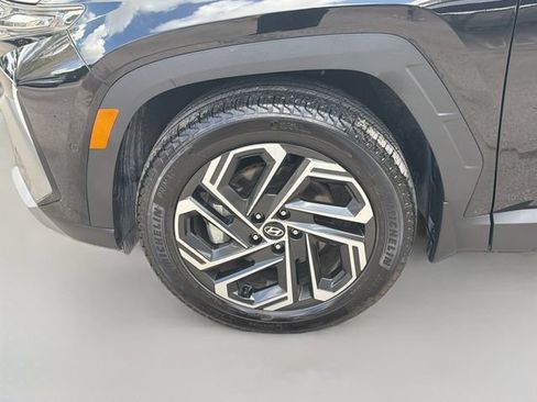 Used 2026 Hyundai Tucson Limited AWD/4WD image 32