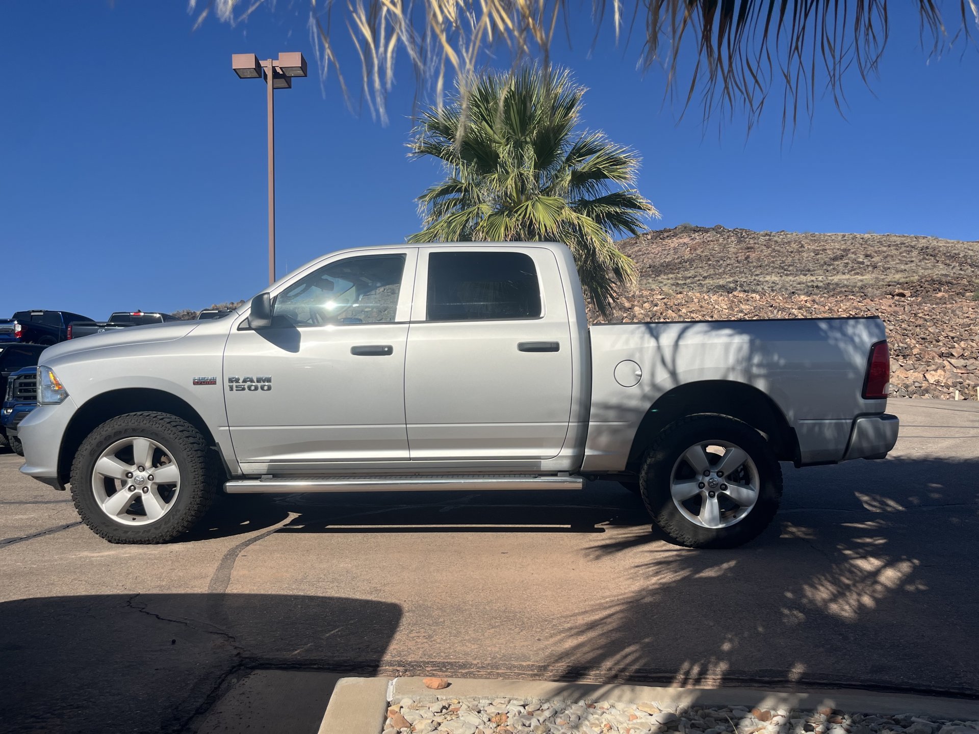 Used 2015 RAM 1500 Express AWD/4WD image 6
