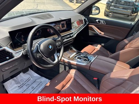 Used 2024 BMW X5 xDrive40i w/ Parking Assistance Package AWD/4WD image 13