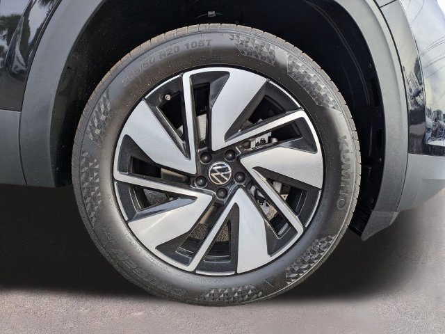 New 2026 Volkswagen Atlas SE FWD image 11