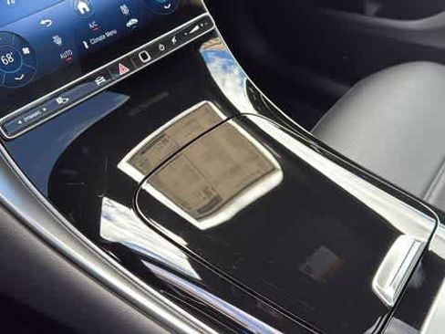 Used 2026 Mercedes-Benz GLC 300 4MATIC image 24