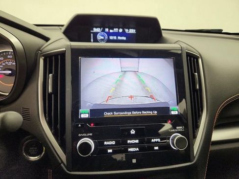 Used 2018 Subaru Crosstrek 2.0i Limited image 4