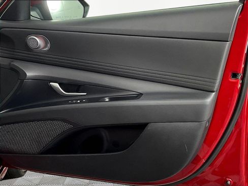 Used 2025 Hyundai Elantra Limited FWD image 27