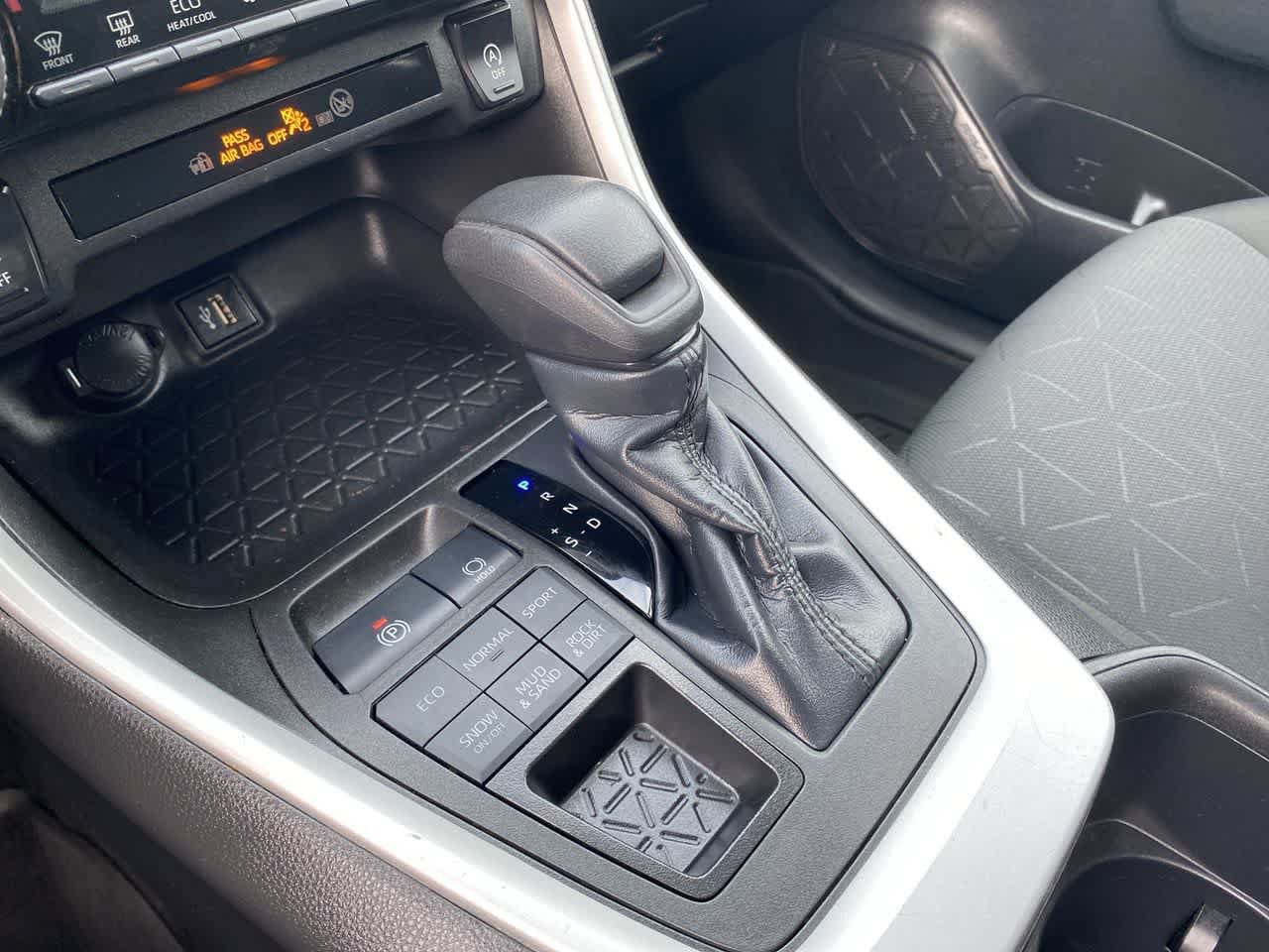 Certified 2023 Toyota RAV4 XLE AWD/4WD image 19