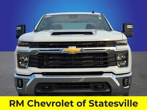 Certified 2025 Chevrolet Silverado 2500 LT w/ Convenience Package image 2