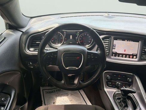 Used 2016 Dodge Challenger SXT RWD image 20