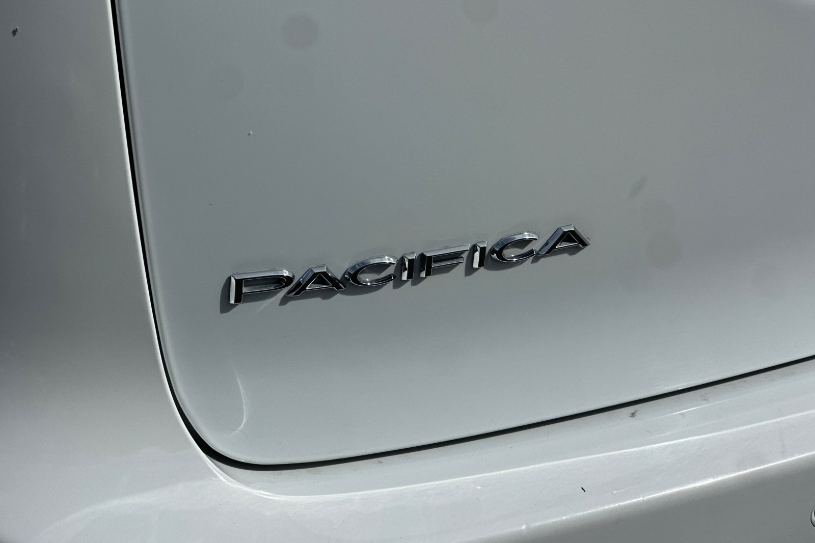 Used 2023 Chrysler Pacifica Touring-L FWD image 28