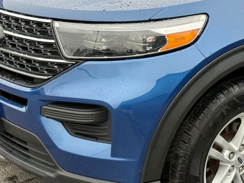 Used 2022 Ford Explorer XLT AWD/4WD image 9
