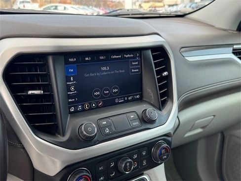 Used 2023 GMC Acadia SLT image 23