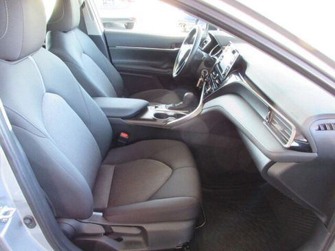 Used 2024 Toyota Camry LE image 27