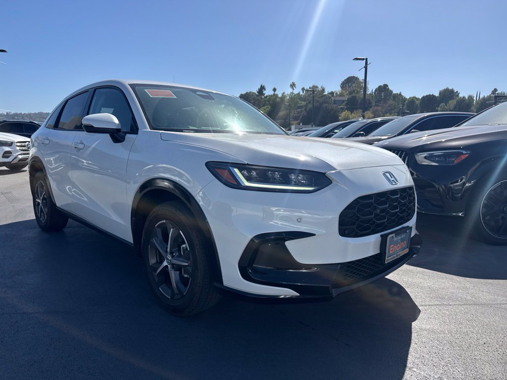 Used 2024 Honda HR-V EX-L image 3
