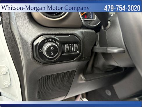 Used 2020 Jeep Gladiator Sport w/ Quick Order Package 24S image 18