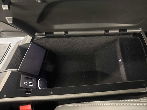 Used 2025 Cadillac CT4 Premium Luxury image 30