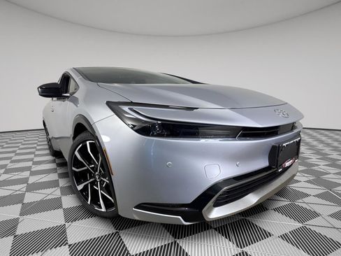 New 2026 Toyota Prius Plug-In Hybrid image 7