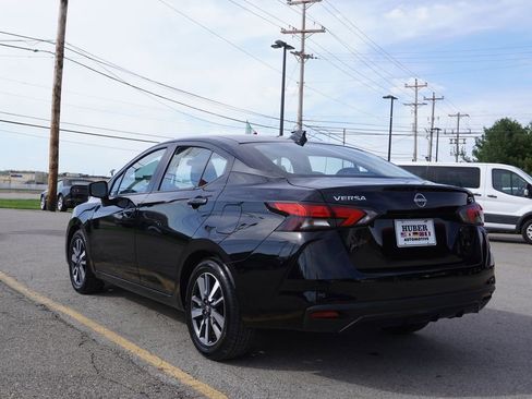 Used 2024 Nissan Versa SV image 5