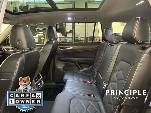 Used 2024 Volkswagen Atlas SE w/ Panoramic Sunroof Package image 28