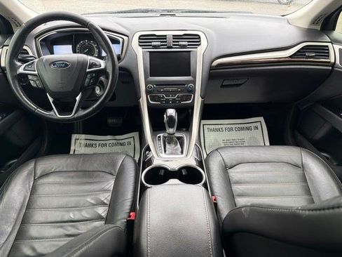 Used 2016 Ford Fusion SE w/ Equipment Group 202A FWD image 26