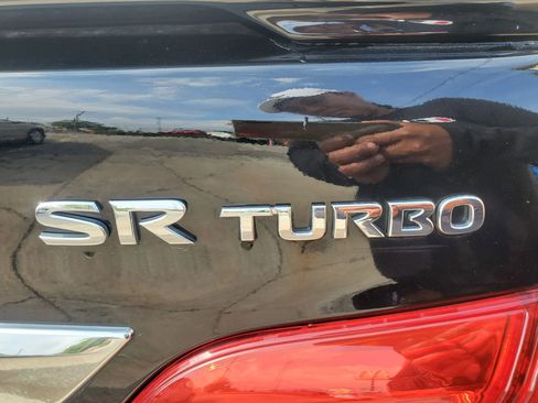 Used 2017 Nissan Sentra SR Turbo w/ SR Midnight Edition FWD image 13