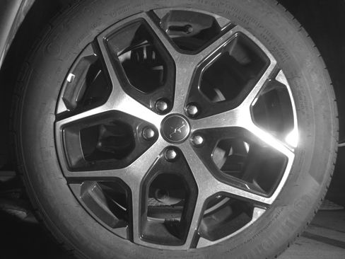 Used 2025 Jeep Compass Limited image 14