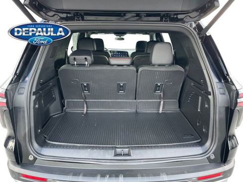 Used 2024 Chevrolet Traverse Z71 image 6