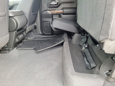 Used 2022 Chevrolet Silverado 1500 RST image 12