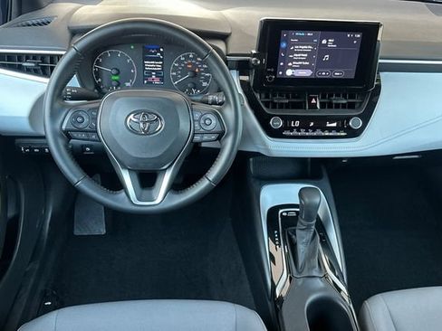 Used 2025 Toyota Corolla SE FWD image 10