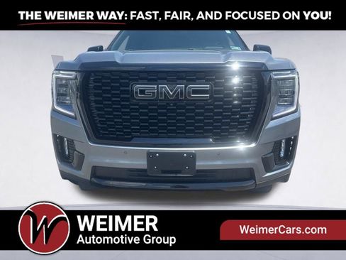 Used 2021 GMC Yukon Denali w/ Denali Premium Package AWD/4WD image 2
