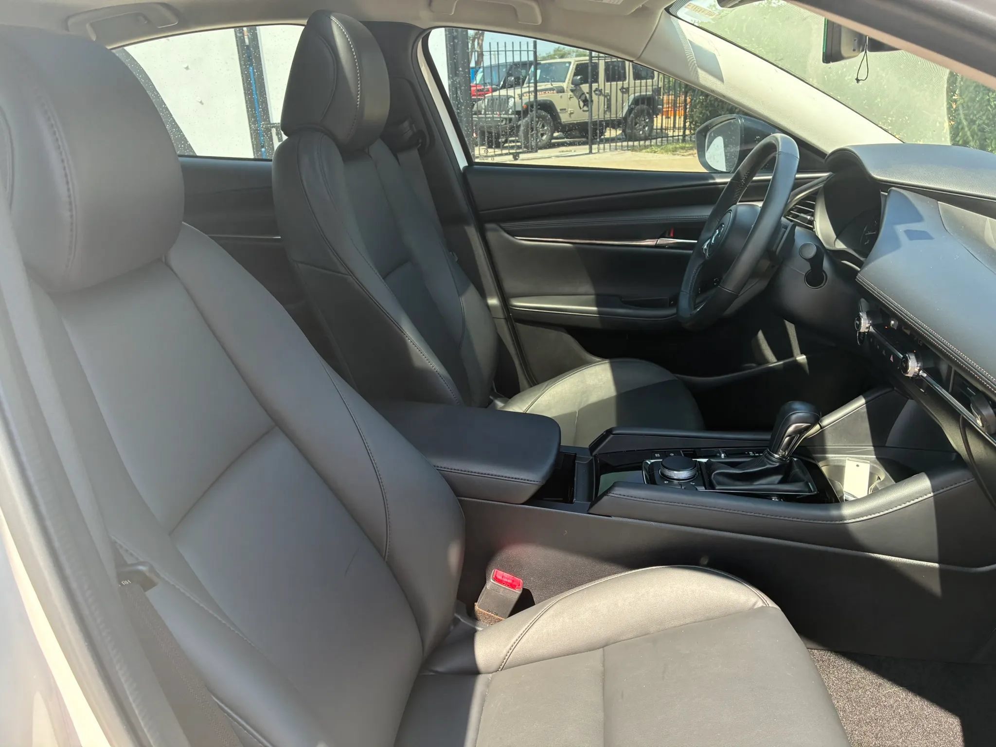 Used 2022 MAZDA MAZDA3 s AWD/4WD image 22