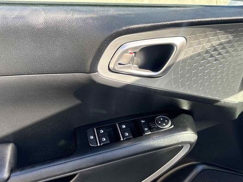 Used 2024 Kia Soul LX w/ Option Group 015 image 19