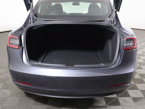 Used 2021 Tesla Model 3 Standard Range Plus RWD image 16