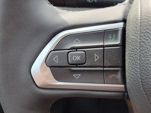 Used 2025 Jeep Compass Limited AWD/4WD image 8