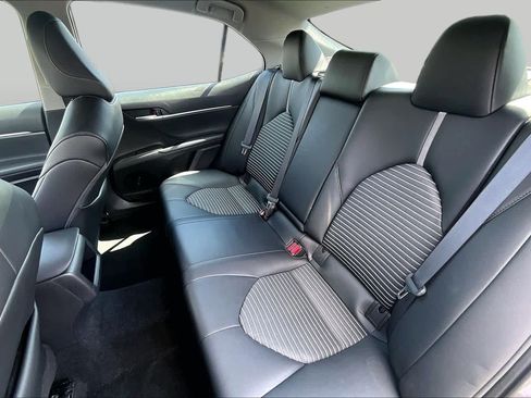 Used 2023 Toyota Camry SE w/ Convenience Package FWD image 19