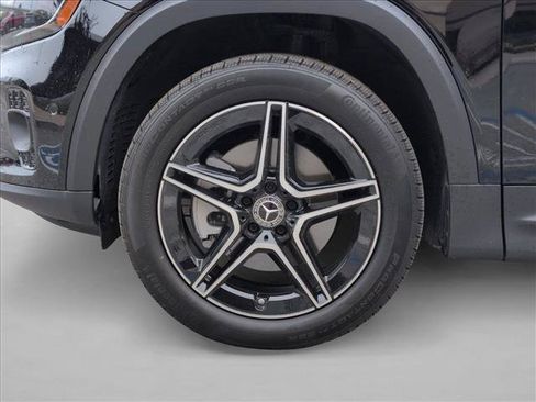 Used 2026 Mercedes-Benz GLB 250 4MATIC image 27
