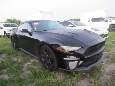Used 2020 Ford Mustang Coupe w/ Equipment Group 101A RWD image 1