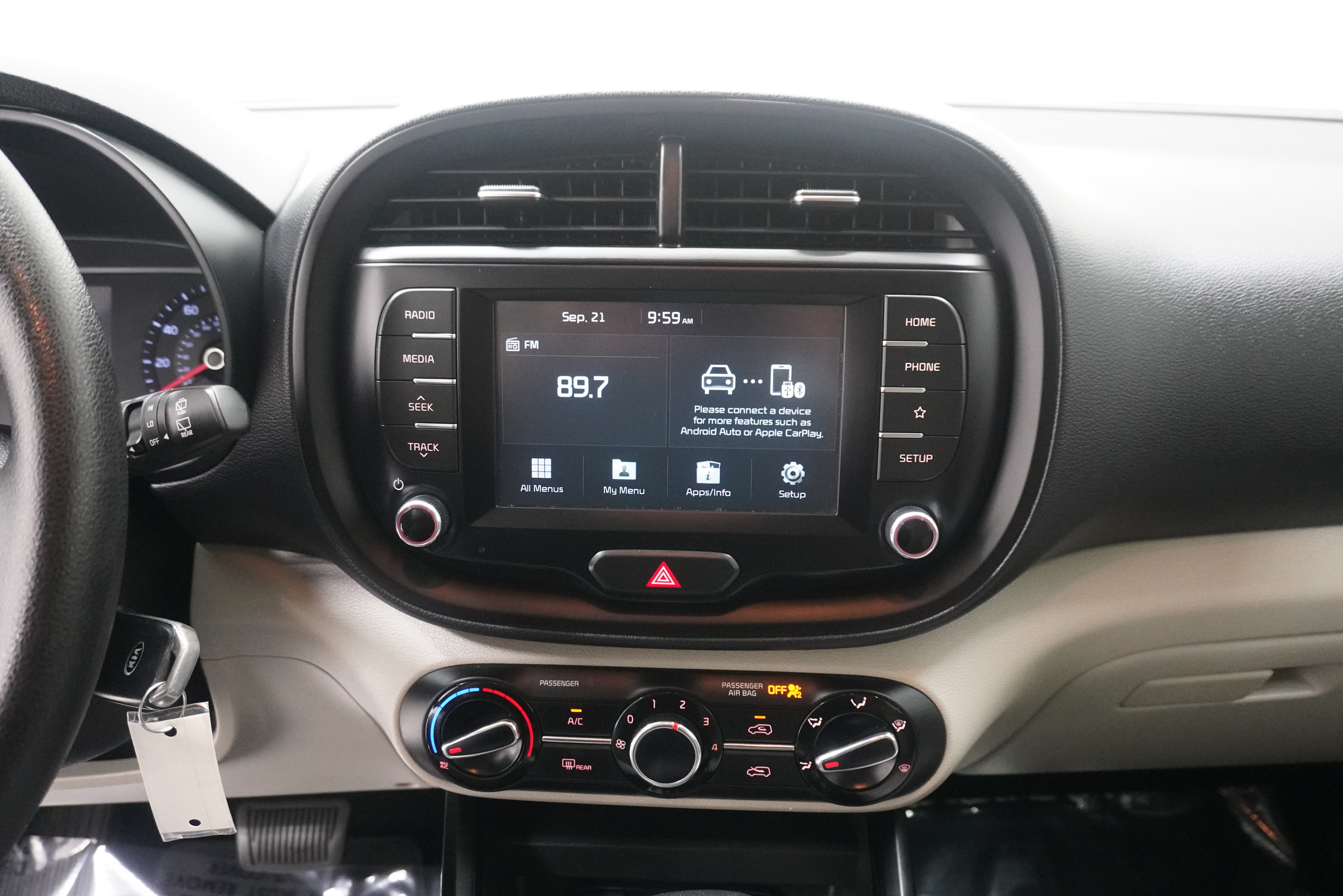 Used 2020 Kia Soul LX FWD image 17
