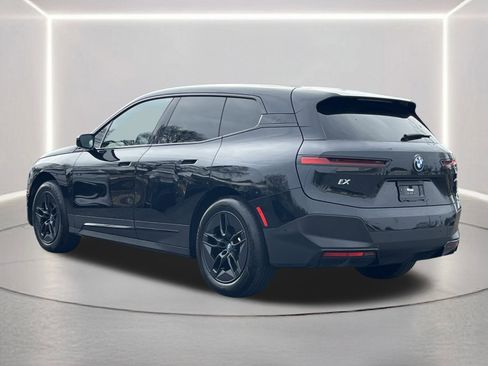 Used 2025 BMW iX xDrive50 image 21