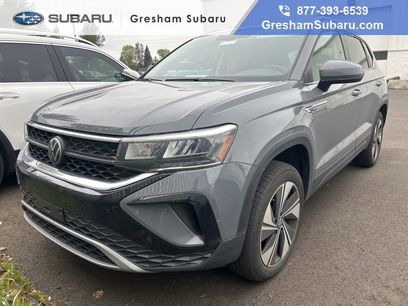 Used 2023 Volkswagen Taos SE w/ Panoramic Sunroof Package