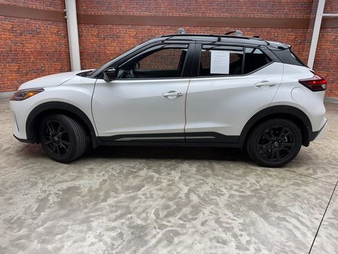 Used 2023 Nissan Kicks SR w/ SR Premium Package image 2