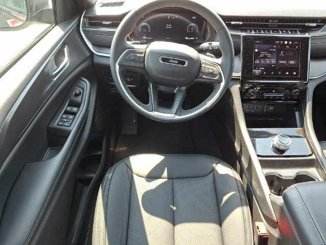 Used 2026 Jeep Grand Cherokee L Laredo AWD/4WD image 10