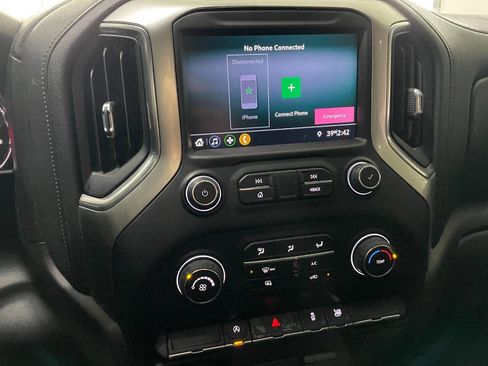 Used 2020 Chevrolet Silverado 1500 LT image 33