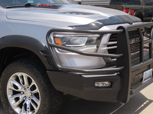 Used 2023 RAM 1500 Laramie AWD/4WD image 6