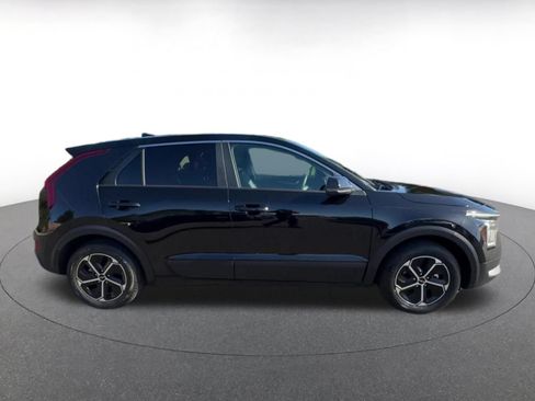 Used 2026 Kia Niro LX FWD image 16