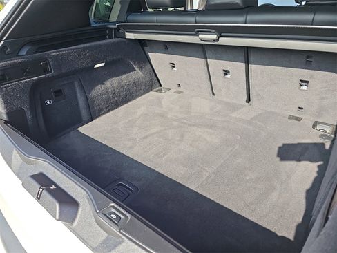 Used 2023 BMW X5 sDrive40i image 12